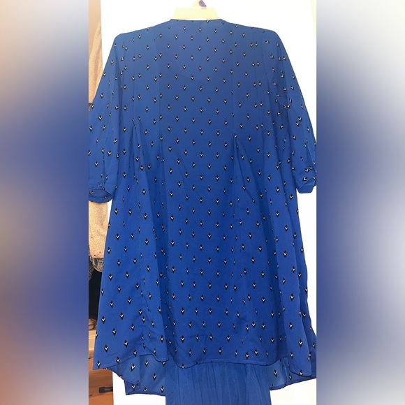 Royal Blue Babydoll Womens Dress with black and white Geometric Design - Picture 3 of 7